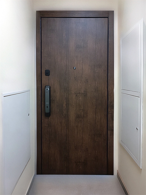 Дверь МДФ с электронным замком