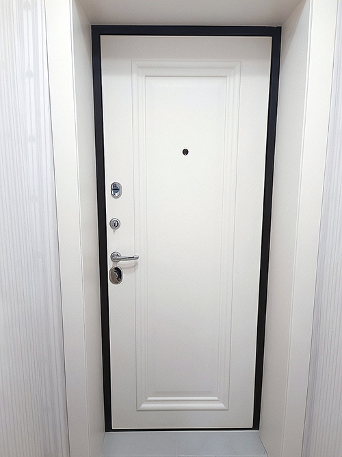 Белая внутренняя панель