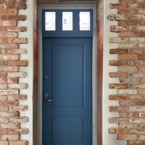 Дверь со стеклянной фрамугой Дверь со стеклянной фрамугой