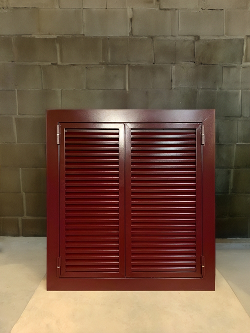 Изготовленные двустворчатые ставни Изготовленные двустворчатые ставни