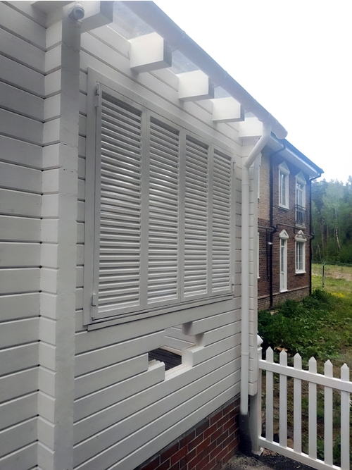 Установленные ставни на окна Установленные ставни на окна